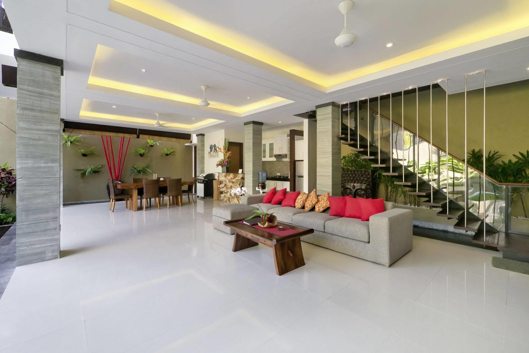 The Kumpi Villas Seminyak  Exterior photo